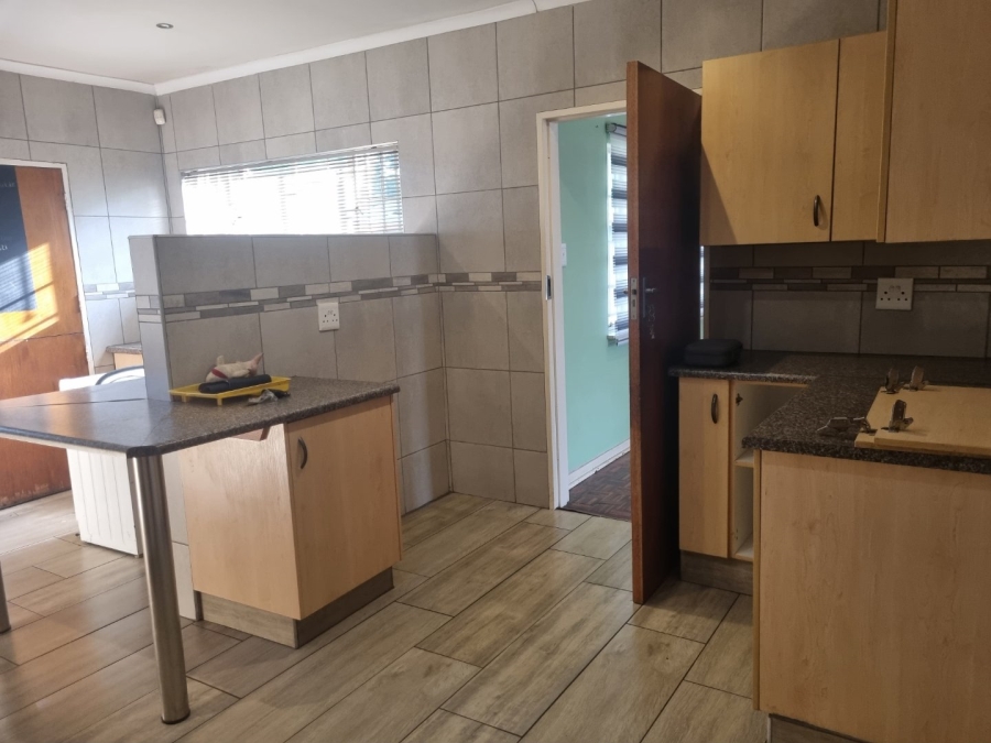 3 Bedroom Property for Sale in Vaalpark Free State